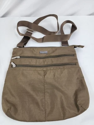 NUEVO SIN ETIQUETAS Baggallini BOLSO BANDOLERA Marrón Monedero Nylon BOLSO Viaje Foto 1 de 4