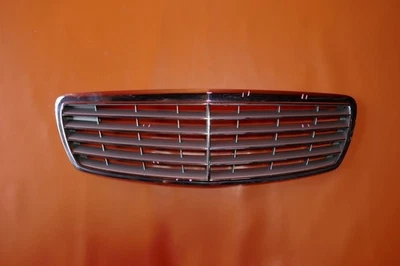 REJILLA MERCEDES BENZ E320 2003 2004 2005 2006 E350 E500 A2118800383 OEM Foto 1 de 4