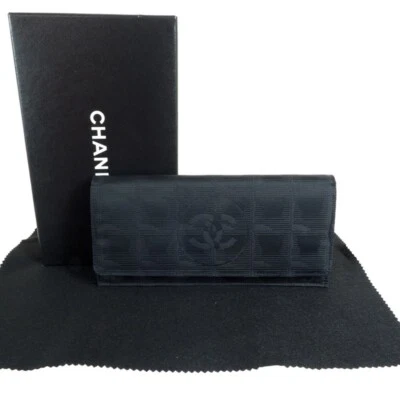 Cartera larga Chanel Travel Line vintage nueva. Foto 1 de 4