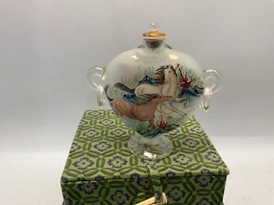 Caballos botella de tabaco asiático de vidrio pintado al revés con caja forma de botella única - Imagen 1 de 10