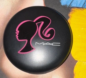 MAC PEARL BLOSSOM~BARBIE COLLECTION - Picture 1 of 4