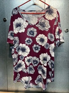 LuLaroe Short Sleeve Blouse Size XL Purple Background With White Floral Pattern - Picture 1 of 16