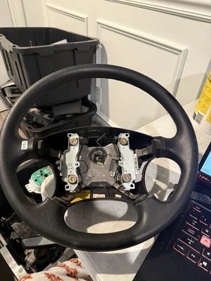 2003 HYUNDAI ELANTRA Used Steering Wheel BLACK - Image 1 of 4