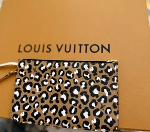 Louis Vuitton Wild at Heart Pouch Wristlet Pochette from Italy Neverfull MM - Picture 1 of 8