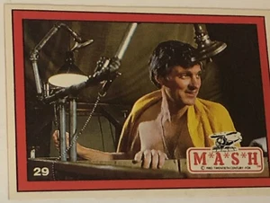 Tarjeta coleccionable Mash 4077 #29 Alan Alda - Imagen 1 de 2