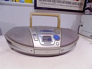 Panasonic RX-ES25 Portable Stereo CD Cassette System Boombox FAULTY SPARES - Picture 1 of 9
