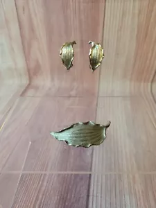 Alan J. vintage Spilla foglia e orecchini a clip abbinati - Foto 1 di 5