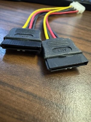 6inch SATA Power Y Cable (4Pin Molex to 2x15Pin SATA Power) GC6-ATA-M2 - Image 1 of 3