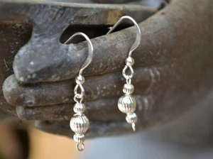 Pendientes hechos a mano hechos de plata de ley genuina. - Imagen 1 de 3