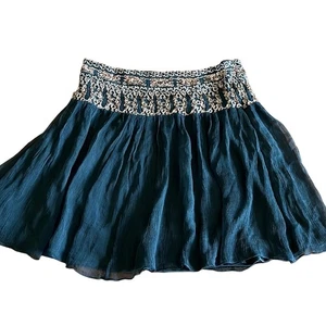 Minigonna XXI Forever 21 taglia S nera in chiffon arricciato con perline Y2K Boho Festival - Foto 1 di 9