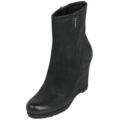 Botas Cortas con Cremallera Logo PRADA Línea Deportiva Suela de Cuña Botas Cuero Negro Mujer Foto 1 de 4