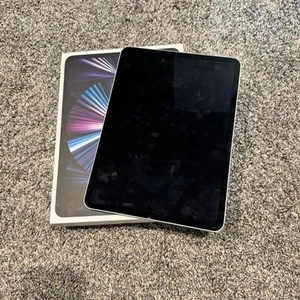 iPad Pro (11-inch) (3rd Generation) 256gb M1 - Afbeelding 1 van 7