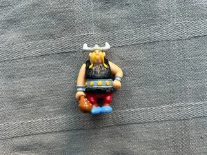 UDERZO ASTÉRIX FIGURINE SONAF ASTÉRIX ET LES VIKINGS KINDER 2006 EXCELLENT ÉTAT - Photo 1 sur 2