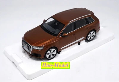 MINICHAMPS 1:18 AUDI Q7 SUV Alloy metal Model Car Diecast Toys Ornaments Brown - Image 1 of 4