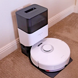 Roborock Q7 Max+ Self-Emptying Robot Vacuum Cleaner Q380RR w/ Auto Empty Dock - Zdjęcie 1 z 15