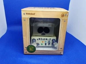 KIDROBOT South Park AWESOME-O Glow In The Dark Figure 3". NEW AND SEALED GITD - Picture 1 of 6