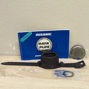 Oceanic Data Plus Dive Computer Console With Compass & Rubber Wristband - Picture 1 of 6