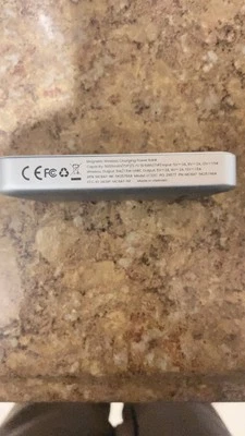 Bateria magnética portátil Ventev de 5.000 mAh.  - Imagem 1 de 4