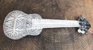 Antique vintage Silver filigree Spanish acoustic guitar 55g hand made 6.5" long - Picture 1 of 10