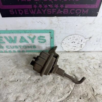 81-85 Mazda RX7 12A Vacuum Actuator FB - Image 1 of 4