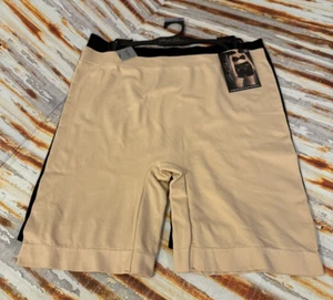 Marilyn Monroe Size 2X 2 Pk NEW w TAGS Underwear Seamless Slip Shorts Black Nude - Picture 1 of 8