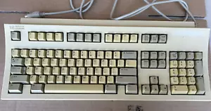 HP Hewlett Packard A2840-60201 A2840B PS2 Wired Keyboard Vintage - Picture 1 of 7