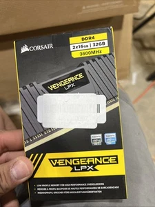 Corsair Vengeance LPX 32GB (2x16GB) RAM DDR4 3200MHz CMK32GX4M2E3200C16 - Photo 1/2
