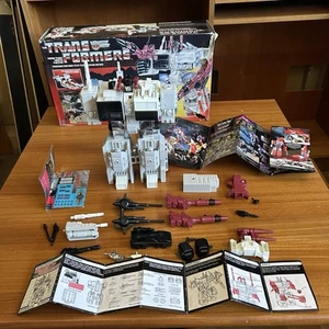 Vintage Transformers G1 Autobot Battle Station Metroplex Hasbro 1985 - Picture 1 of 22