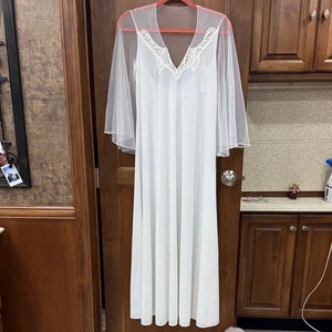 Elegant Vintage White Nightgown with Sheer Sleeves - Picture 1 of 8
