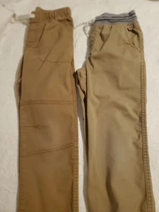 Khaki Hosen-Set mit Gummibund und Kordelzugverschluss. Gr.7 &8 - Bild 1 von 10