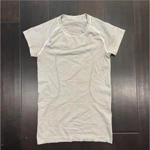 Lululemon Run: Swiftly Tech Kurzarm * Streifen weiß Damengröße 6 - Bild 1 von 3