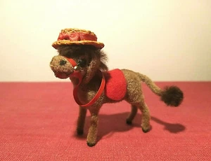 Wagner antico peluche cavallo con cappello di paglia, fatto a mano.Vintage - Imagen 1 de 7