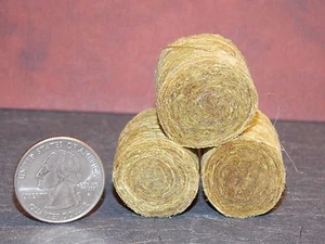 Juego de 3 balas de heno redondas en miniatura para casa de muñecas de 3 N 1:48 1/4 cuarto de pulgada D222 - Imagen 1 de 2