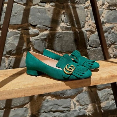 Zapatos de salón Gucci verde gamuza flecos Marmont 37 IT - 7 EE. UU. Foto 1 de 4
