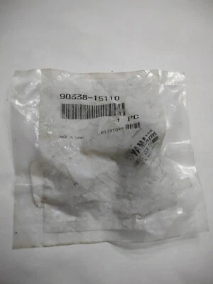 NOS YAMAHA RZ350 EXCITER ESPECIAL CARRETERA FORMA ESTRELLA ENCHUFE PARTE # 90338-15110-00 Foto 1 de 2