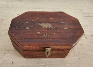 Kiste Schatulle Holzkiste Kirsche mit Elefant um I 900 - Bild 1 von 5