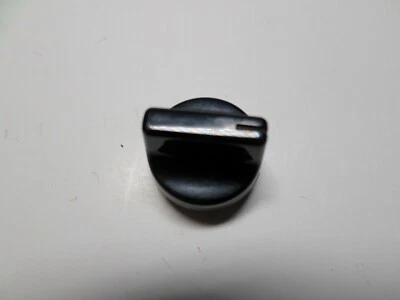Realistic Pro 2023 Scanner Model 20-128 Volume Squelch Knob part - Image 1 of 2