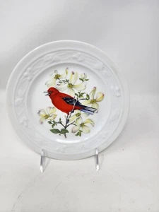 VISTA ALEGRE  MOTTAHEDEH SCARLET TANAGER SALAD PLATE  / DECORATIVE PLATE - MINT! - Picture 1 of 9