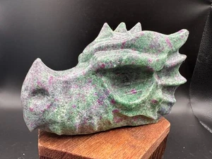 Crystal Dragon Head Ruby Fuchsite Kyanite Carving Dragons Skull UV Gemstone 3859 - Picture 1 of 10