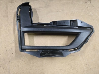 Cubierta de luz antiniebla derecha Nissan Rogue 2017-20 OEM negra 62256 6FL0B Foto 1 de 3