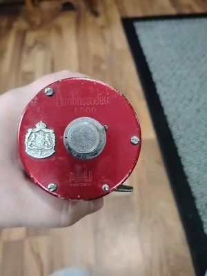 Ambassadeur 5000 Fishing Reel - Image 1 of 4