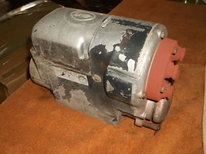 VINTAGE J I CASE TRACTOR MAGNETO MODEL 4 - Picture 1 of 12