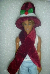 Cappello natalizio in velluto festivo e sciarpa abbinata per la tua bambola Ken - Foto 1 di 5