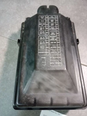 Motor caja de fusibles 284B71BN3A motor VQ37VHR 2011-2013 INFINITI G37 Foto 1 de 4