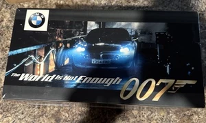 BMW Z8 JAMES BOND 1:18 MODEL 007 THE WORLD IS NOT ENOUGH DEALER ONLY KYOSHO NEW! - Picture 1 of 6