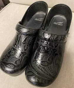Dansko XP 2.0 Professional Black Floral Tooled Clog Nurse Shoe 41 Size 10.5-11 - Picture 1 of 7