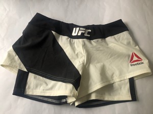 short ufc reebok feminino