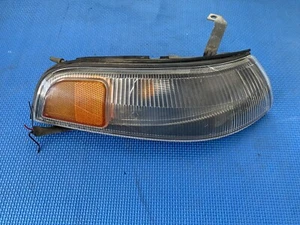 1992 - 1997 Subaru SVX One Used Front Right Turn Signal Park Lamp OEM 84101PA020 - Picture 1 of 10