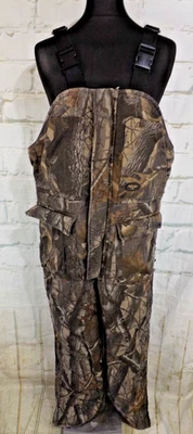 Realtree hunting camouflage Thermal Lined Reversible Bib and brace Medium - Image 1 of 4