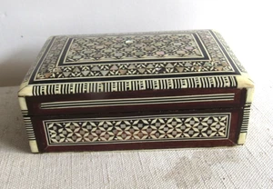 Vintage Holz Schatulle Intarsien Samt gefüttert - Bild 1 von 5